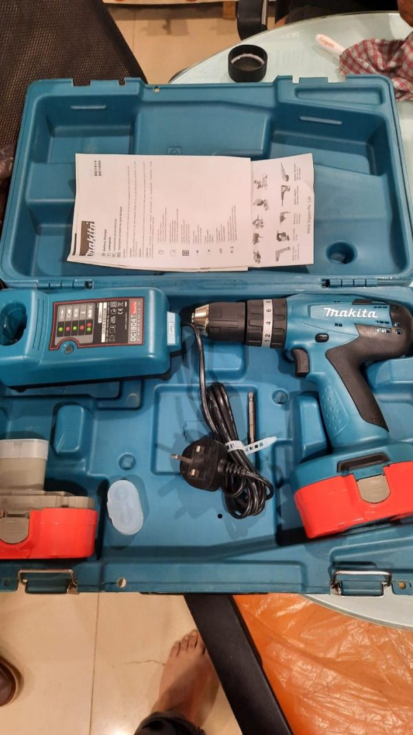 CORDLESS PERCUSSION DRIVER DRILL - 18V - MAKITA 8391DWPE | Tool Bazaar