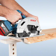 Cordless Circular Saw - 18V (165MM) - BOSCH GKS 18 V-57 - Image 3
